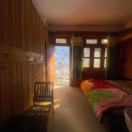 Hotel Sss The Chanshal Retreat Khashdhar Экстерьер фото