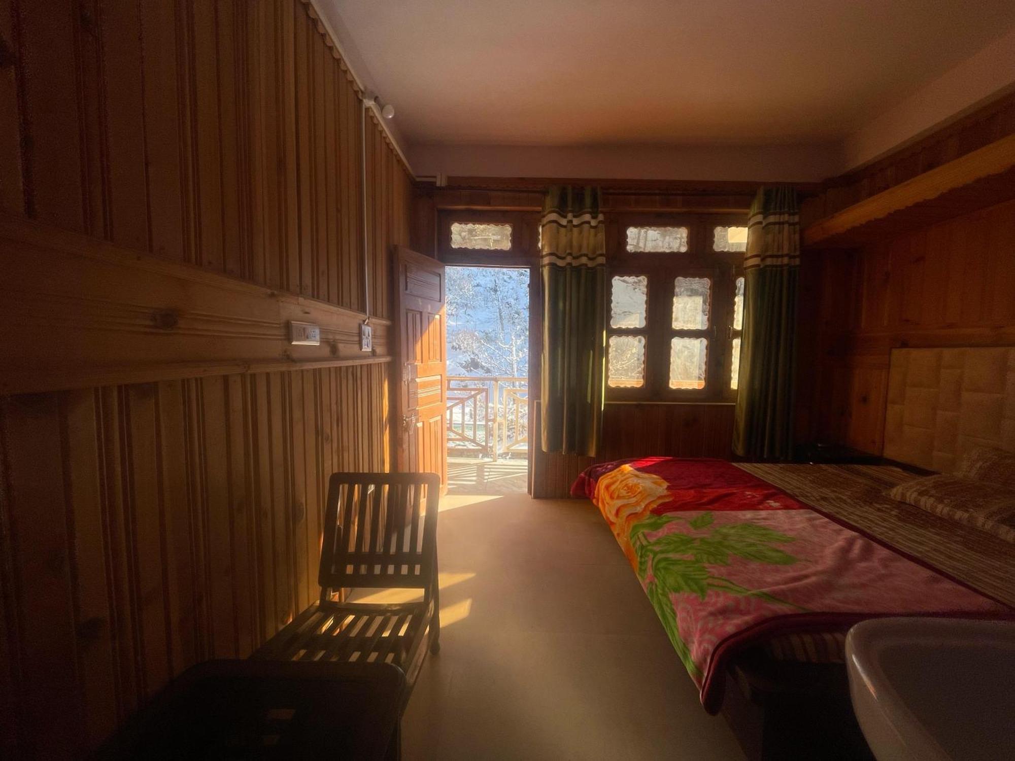 Hotel Sss The Chanshal Retreat Khashdhar Экстерьер фото